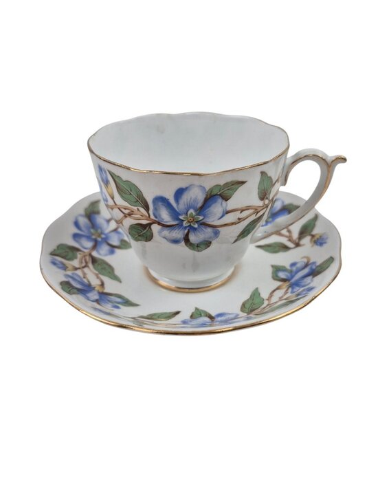Roslyn Other - Roslyn Tea Cup Saucer Set Nu Era Periwinkle Blue Floral Bone China England